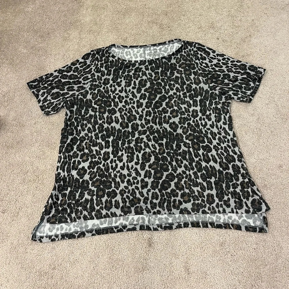Lane Bryant Cheetah Print Top - Picture 1 of 6